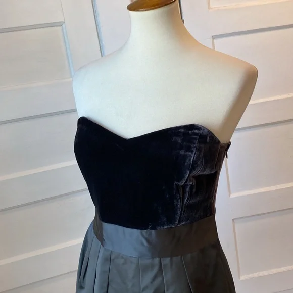 NWT Theory Chanesa Velvet & Silk Dark Brown Strapless Dress, Size 12 - Picture 9 of 17